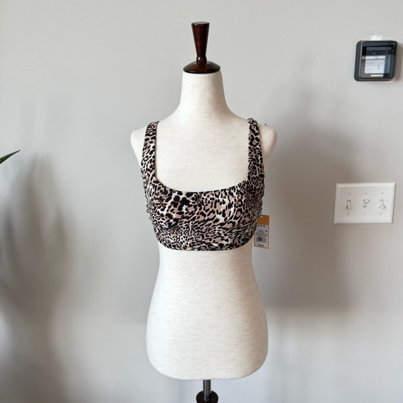 NWT! Kona Sol Leopard Print Square Neck Bikini
Top - Medium (8-10) - Picture 11 of 14